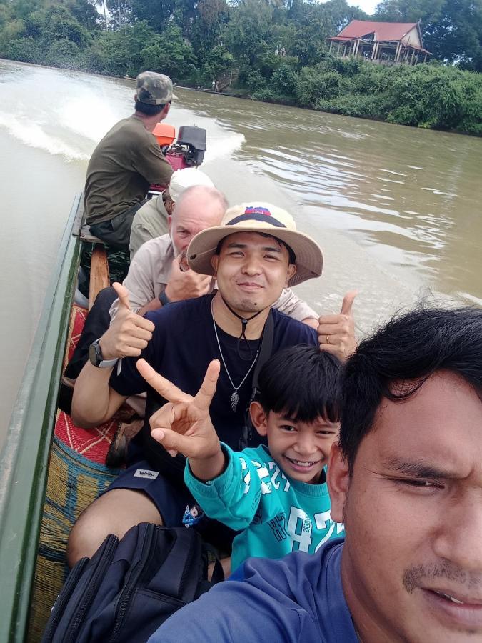 Bee Bee'S Chalets Home Stay And Trekking Banlung Bagian luar foto