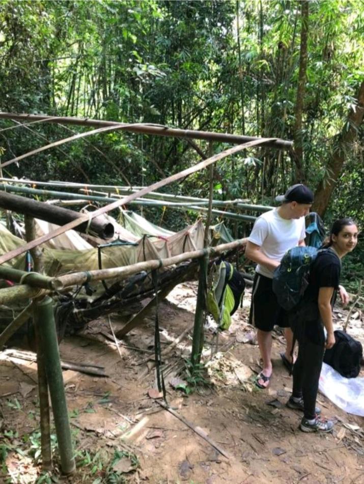 Bee Bee'S Chalets Home Stay And Trekking Banlung Bagian luar foto